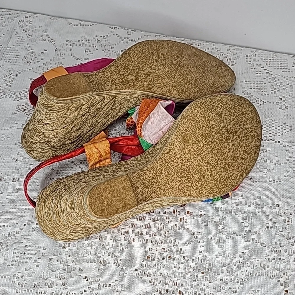 Azura size 37